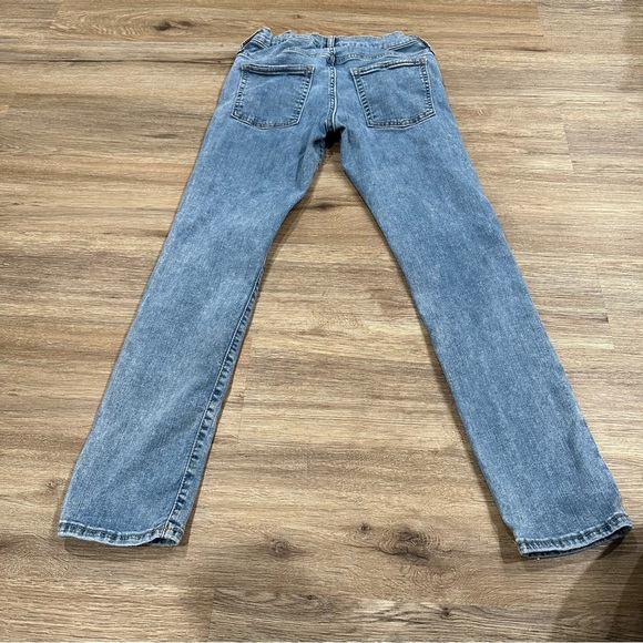 {preloved} Boy’s Distressed GAP Jeans - Picture 2 of 9